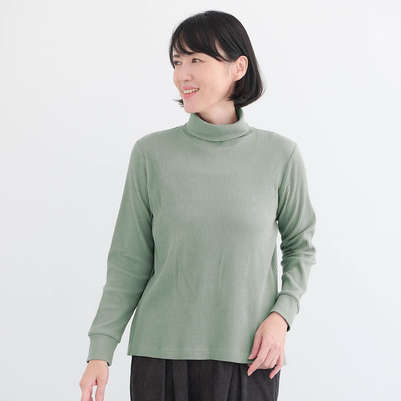 モデル身長170cm・Mサイズ着用