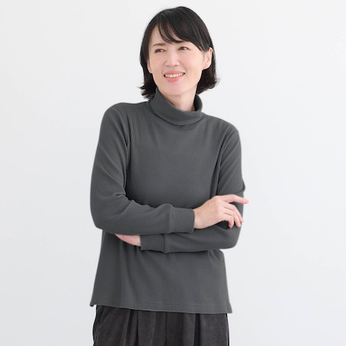 綿混あったかタートルネックリブカットソー 【体のラインを拾いにくい】