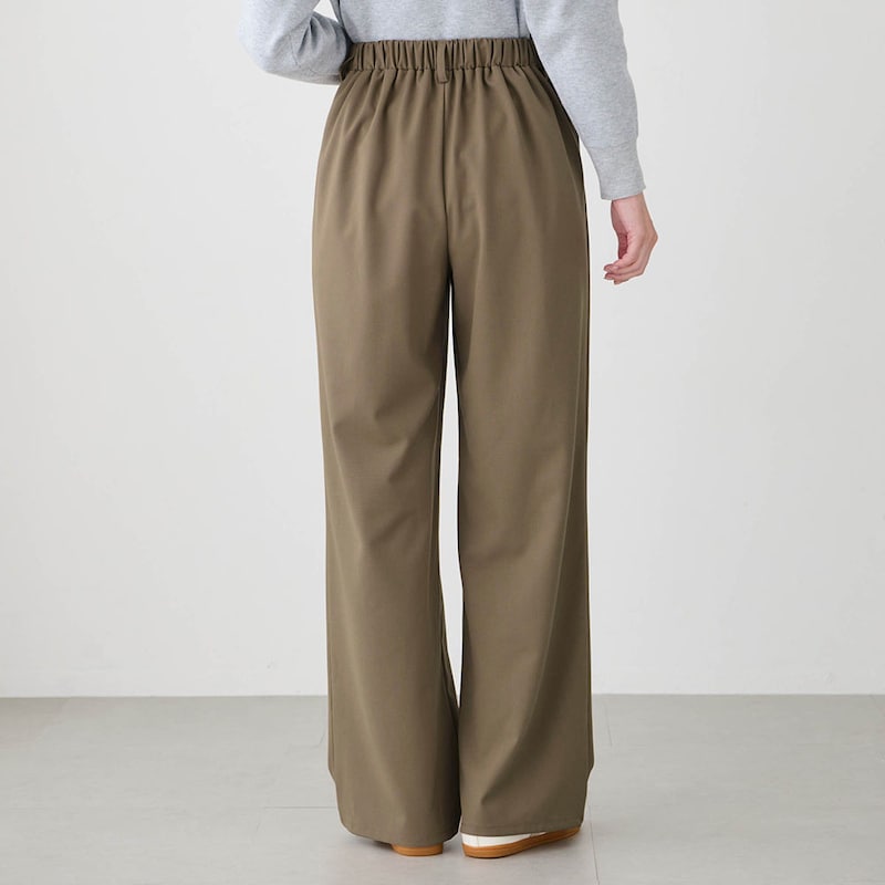 モデル身長170cm／M・股下70cm　※写真は撮影用のため股下＋6cmになります。