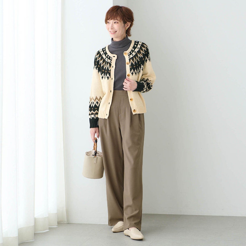 モデル身長170cm／M・股下70cm　※写真は撮影用のため股下＋6cmになります。