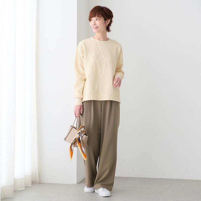 モデル身長170cm／M・股下70cm　※写真は撮影用のため股下＋6cmになります。