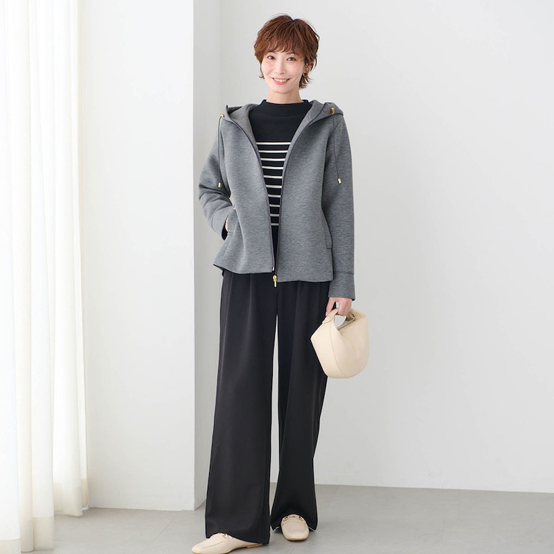 モデル身長170cm／M・股下70cm　※写真は撮影用のため股下＋6cmになります。