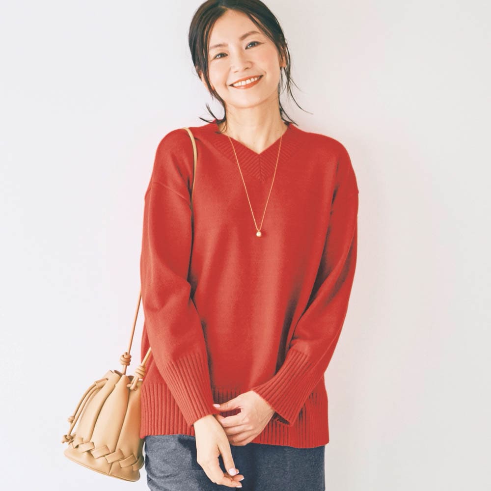 【ベルメゾン】洗濯機で洗えるVネックニットプルオーバー
