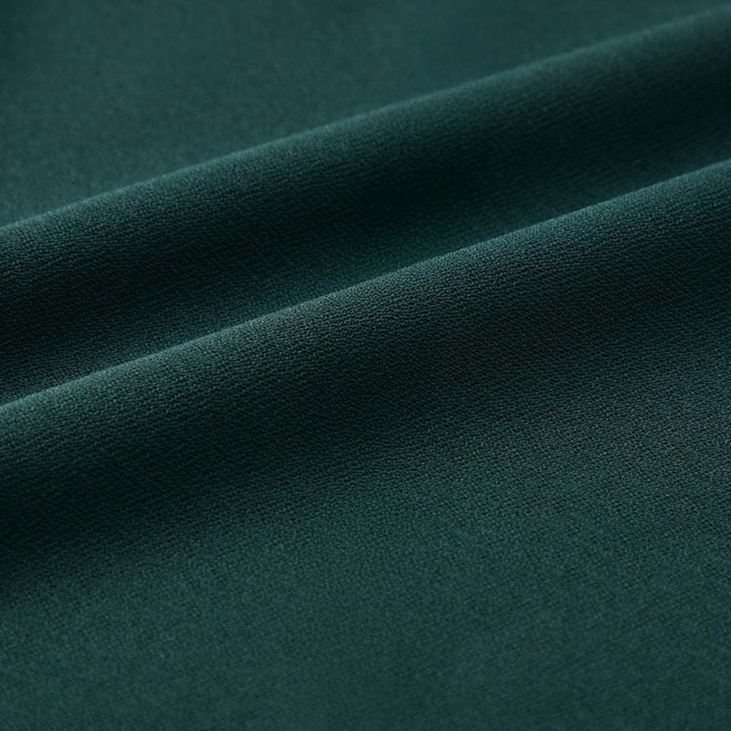 表側はきれい見えするカットジョーゼット生地