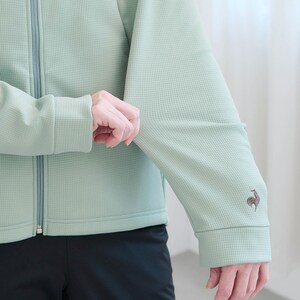 高いストレッチ性で動きやすい