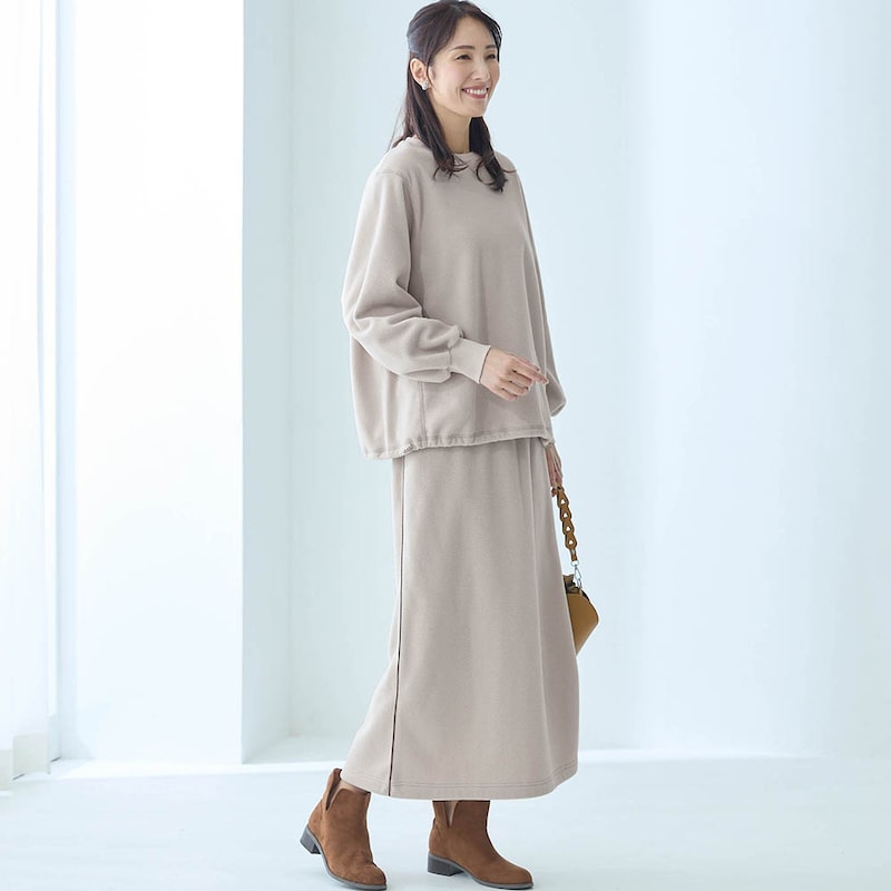 モデル身長173cm／M※写真は撮影用のため総丈+6cmになります。