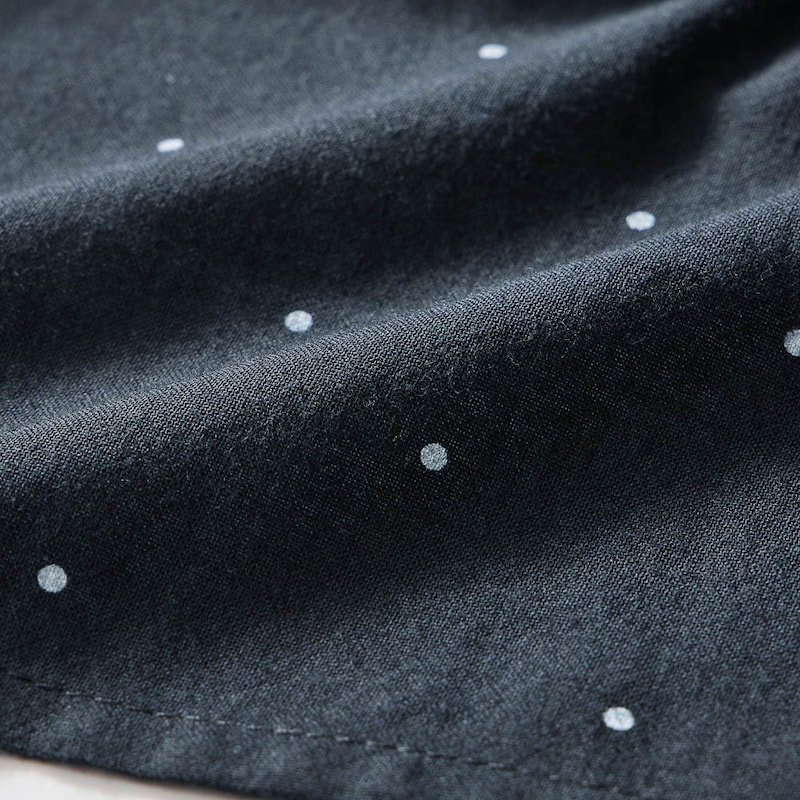 ブラックはドット柄