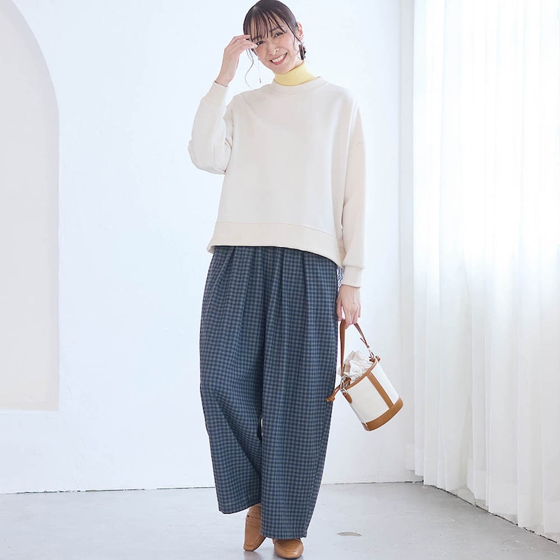 モデル身長169cm／M～L※写真は撮影用のため股下+6cmになります。