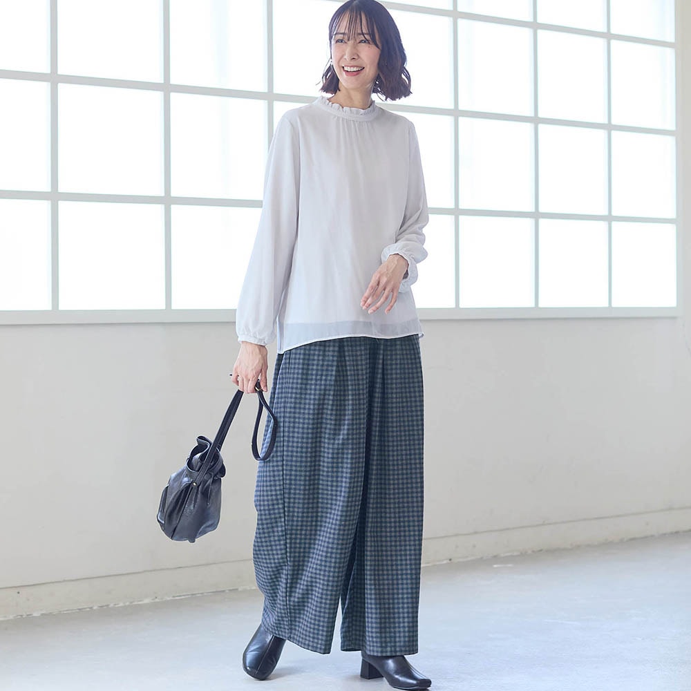 モデル身長169cm／M～L※写真は撮影用のため股下+6cmになります。
