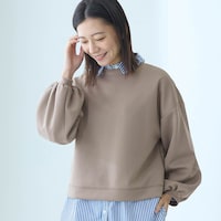モデル身長172cm／M～L　プルオーバーとしての着こなしも素敵