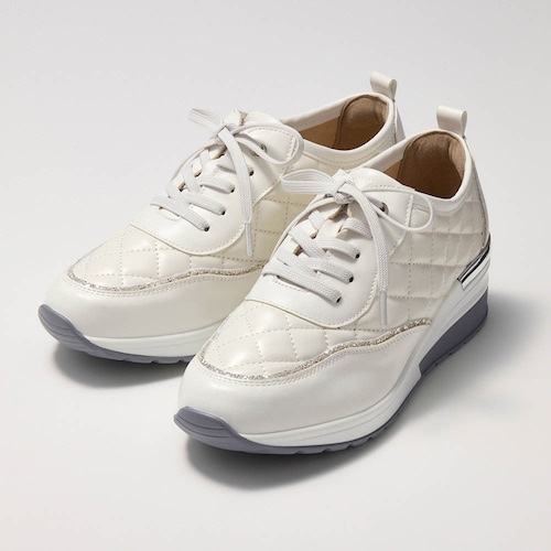 【11月20日まで返品送料無料】 ※ヒールアップゴムヒモスニーカー