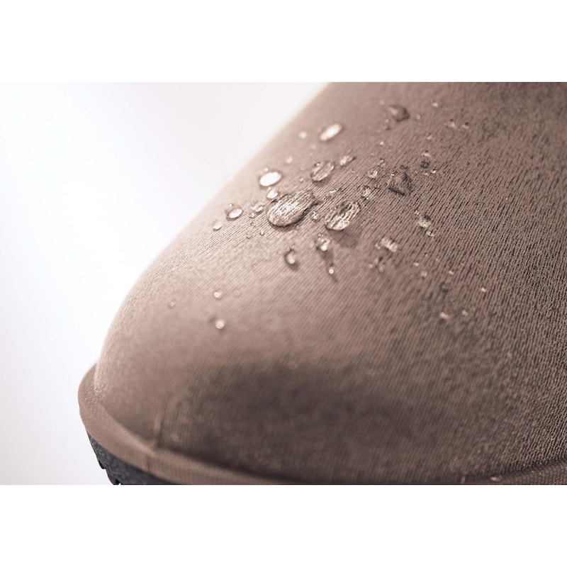 完全防水だから表面は撥水効果が持続