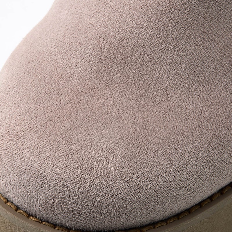 上品なスエード調素材