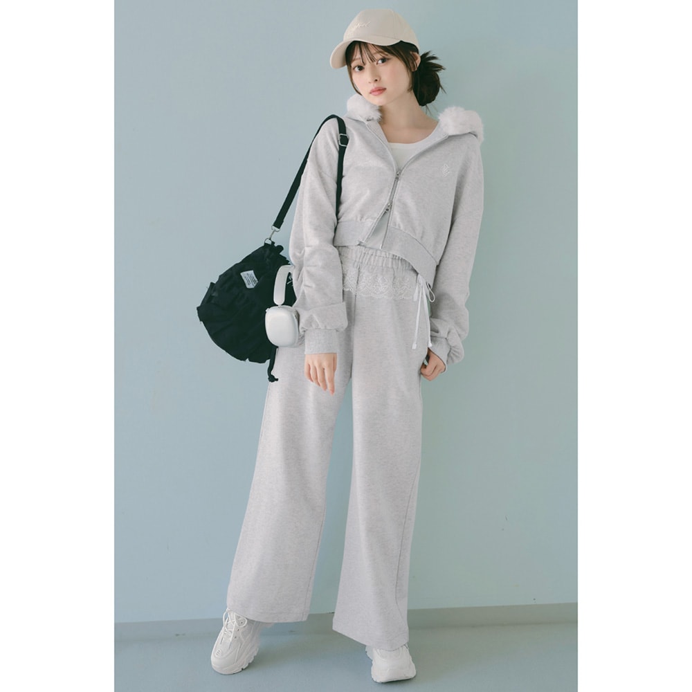 高比良由菜・ゆなちゃんコラボ】取り外しフェイクファー付き袖タック