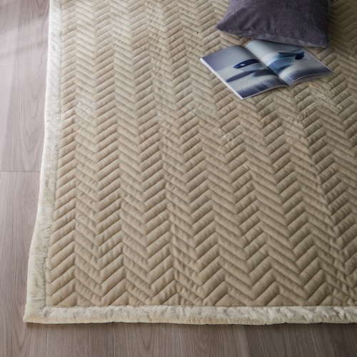 マイクロファイバーの洗えるキルトラグ