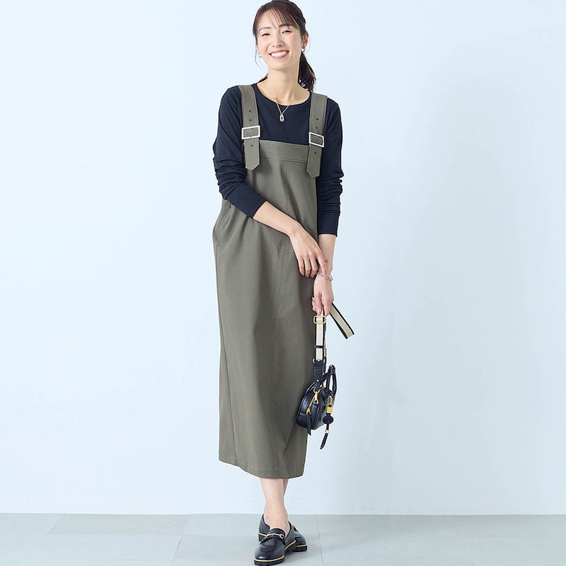 モデル身長173cm／M　ブラック着用