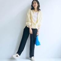 モデル身長169cm／M　オフホワイト着用
