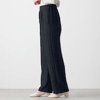 モデル身長168cm／M　※写真は撮影用のため股下+8cmになります。