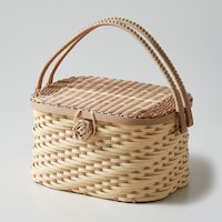 ふた付きバスケット●約16×21.5×12.5(高さ)cm(持ち手含まず)