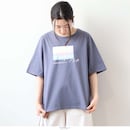 グレー