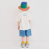 オフホワイト
