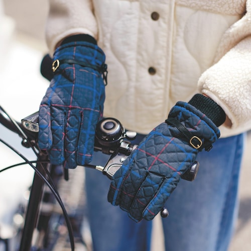 冷たい風や雨を通しにくいあったか手袋