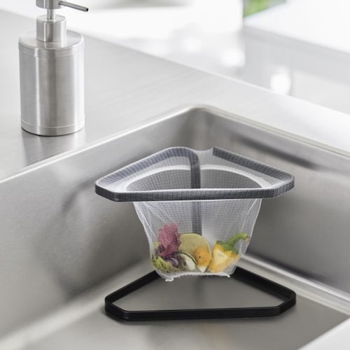 水切りネットが付けられる三角コーナー