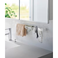サッと手に取りたい小物の収納に