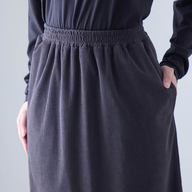 ウエストは総ゴムではきやすく着心地ラクちん