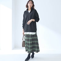 モデル身長169cm　※トップスのみ着用