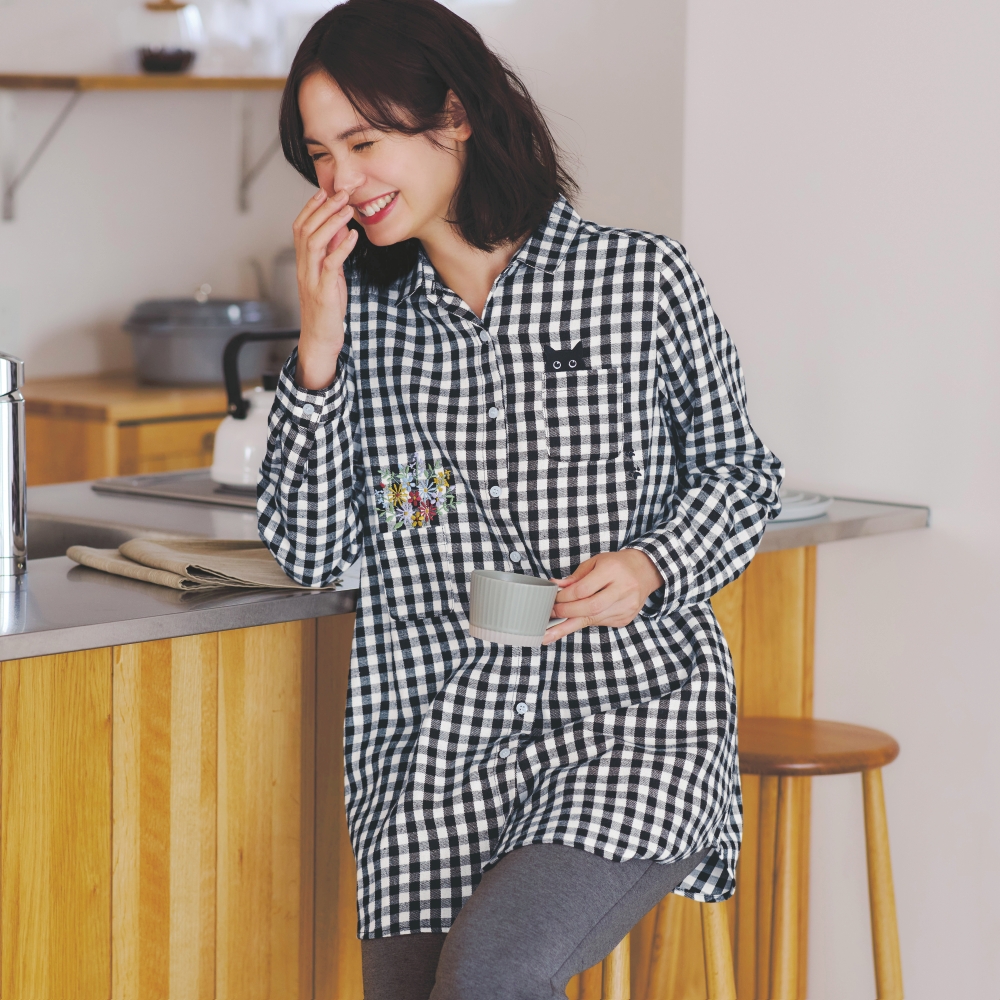 【ラ・フィット/la*fite】ネコ刺繍ギンガムチェックチュニックシャツ 【ラ・フィット/la*fite】ネコ刺繍ギンガムチェックチュニックシャツ