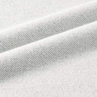 裏毛素材でロングシーズン着用可能