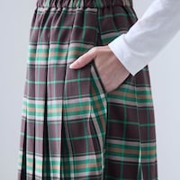 左脇には便利なポケット付き