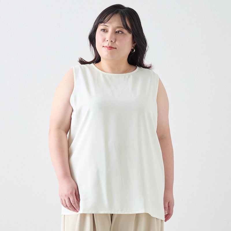 モデル身長157cm／4L