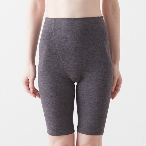 ピーチ起毛仙骨キルトサポート５分丈ショーツ