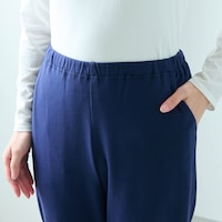 両サイドに便利なポケット付き