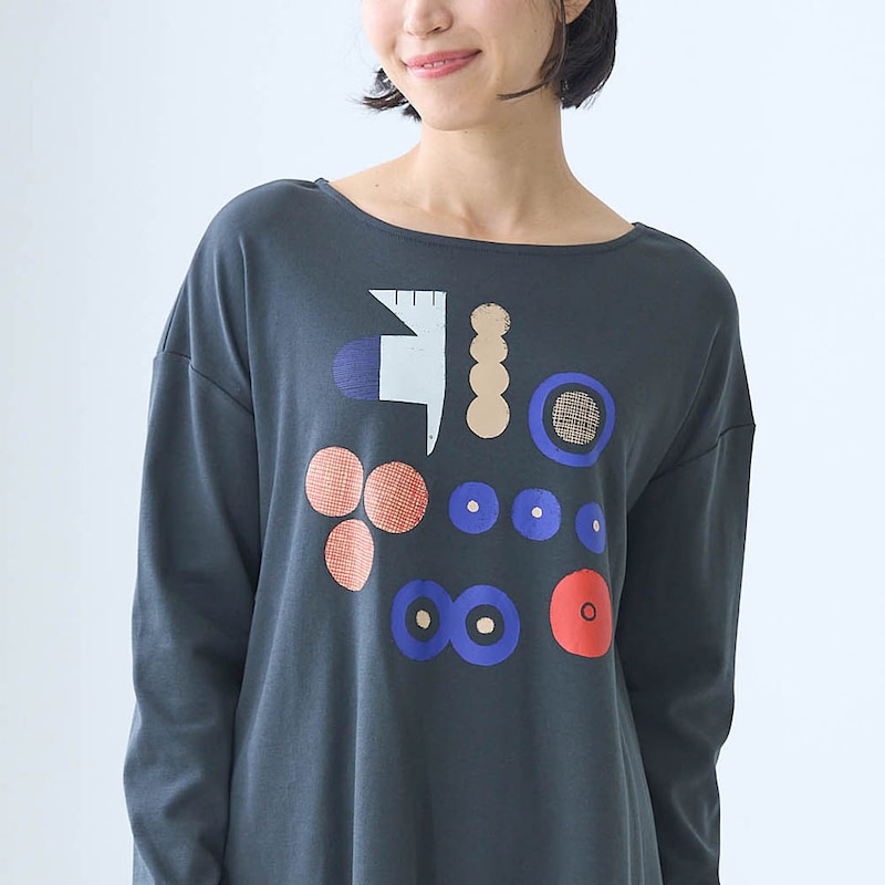 モデル身長168cm／M※写真は撮影用のため股下+4cmになります。