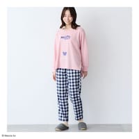 ピンク