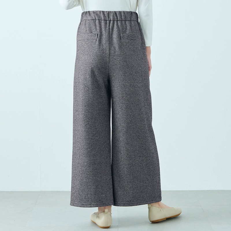 モデル身長168cm／M※写真は撮影用のため股下+6cmになります。