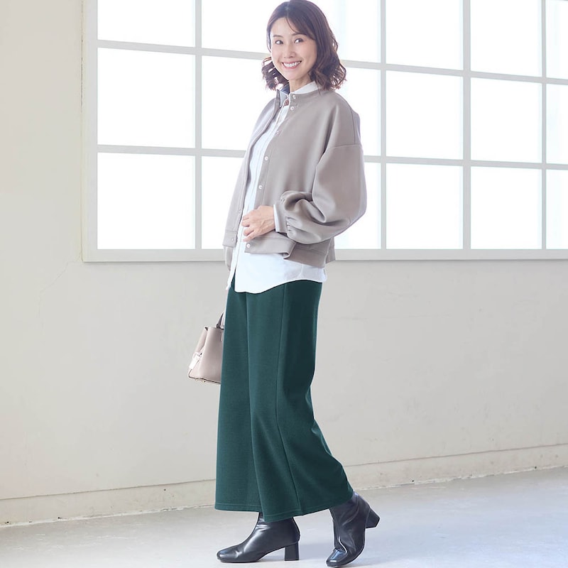 モデル身長168cm／M※写真は撮影用のため股下+6cmになります。