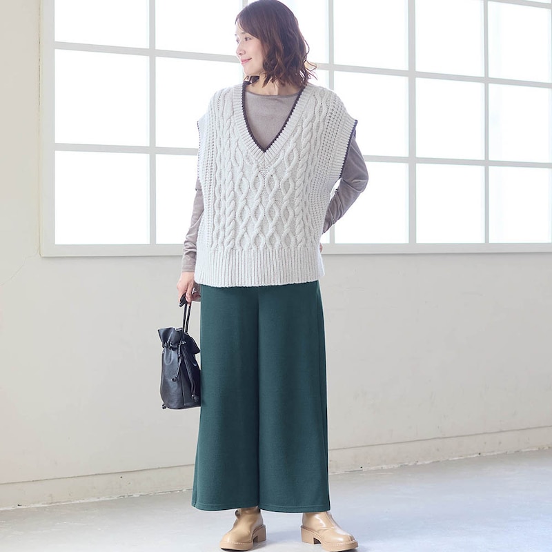 モデル身長168cm／M※写真は撮影用のため股下+6cmになります。