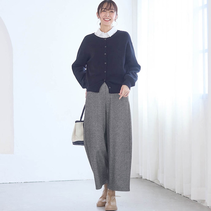 モデル身長169cm／M※写真は撮影用のため股下+6cmになります。