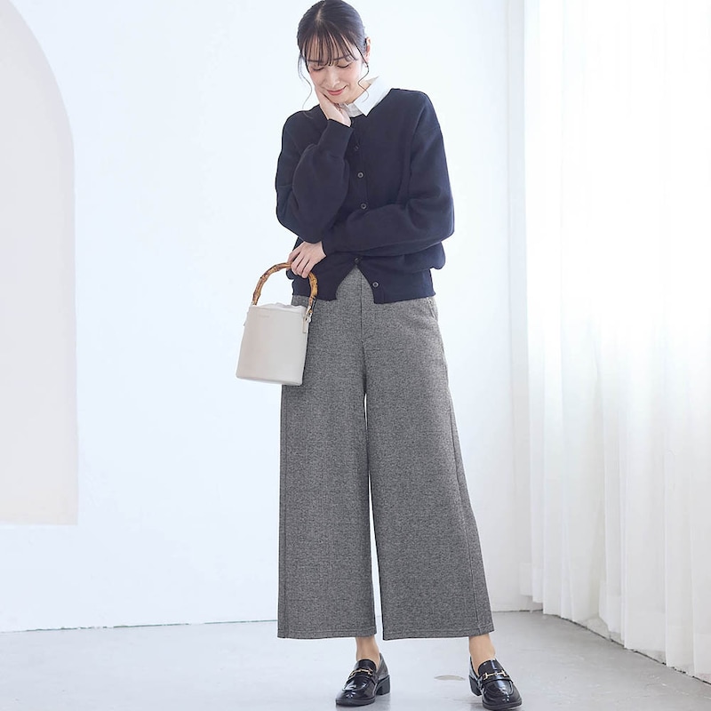 モデル身長169cm／M※写真は撮影用のため股下+6cmになります。