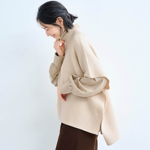 どんなボトムにも合う！体型すっぽりニットポンチョ