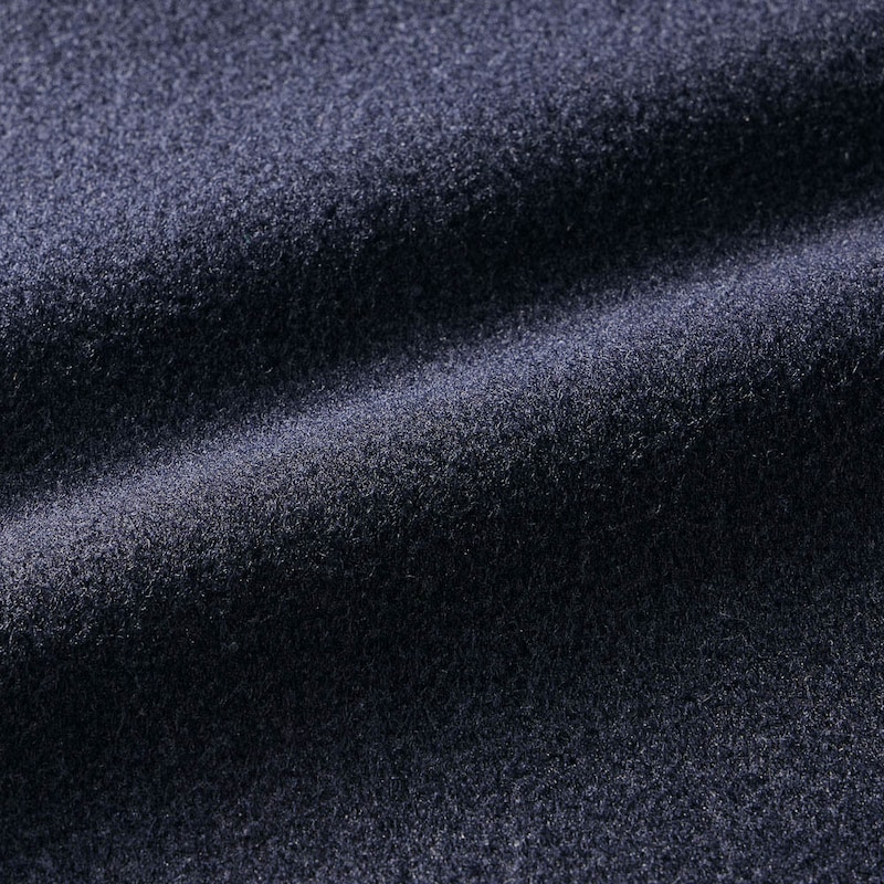 肉感のあるやわらかなカットソー素材