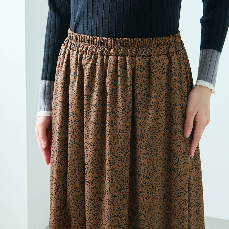 ウエストは総ゴムではきやすく着心地ラクちん