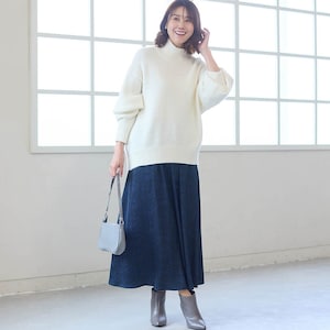 モデル身長168cm／M※写真は撮影用のため総丈+6cmになります。