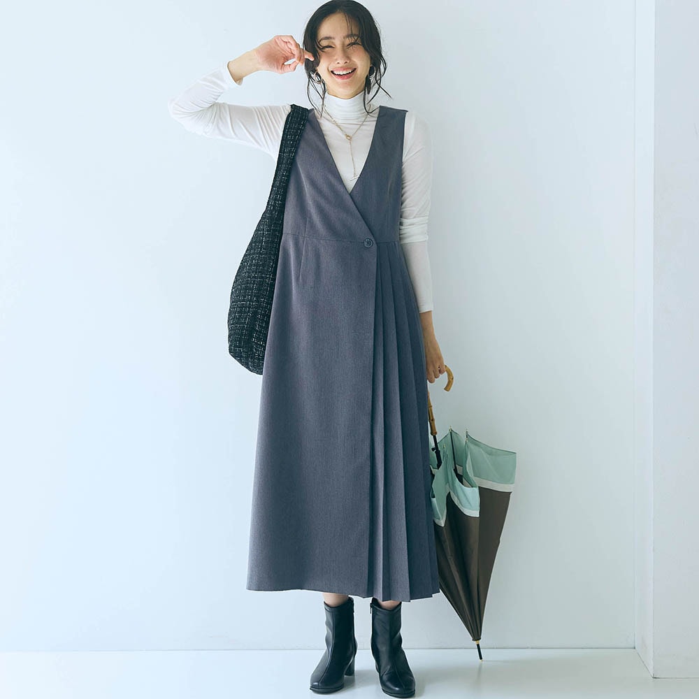 モデル身長169cm／M ※写真は撮影用のため身丈+9cmになります。