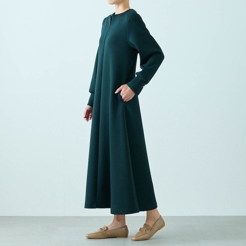 モデル身長167cm／M※写真は撮影用のため身丈+８cmになります。