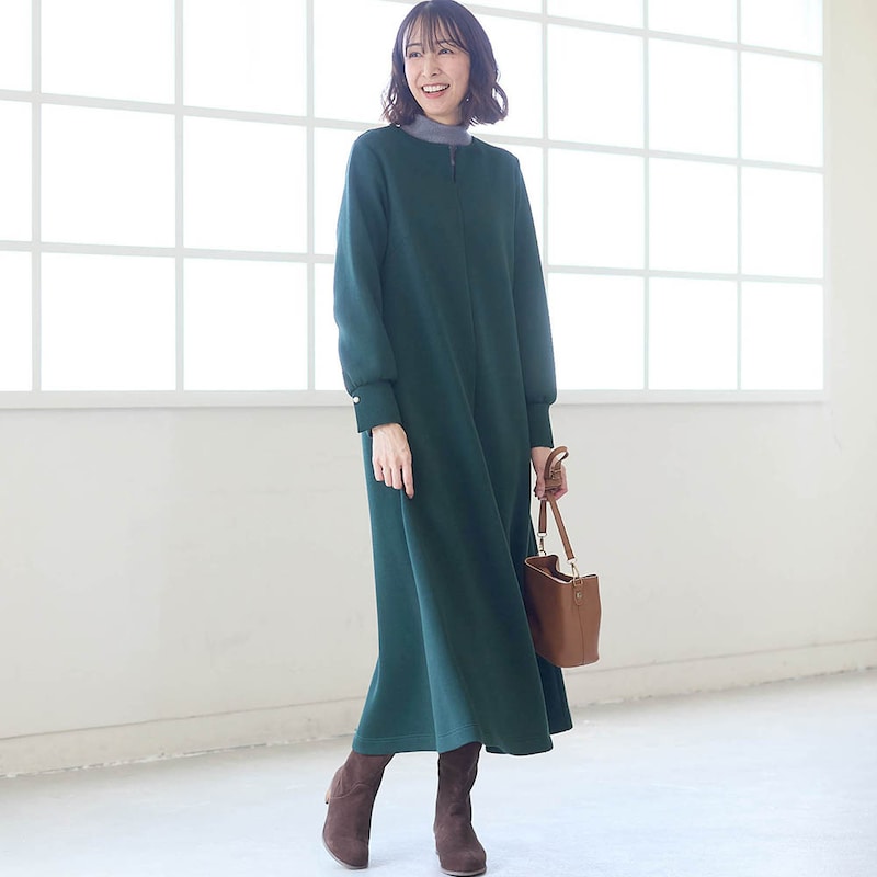 モデル身長169cm／M※写真は撮影用のため身丈+８cmになります。